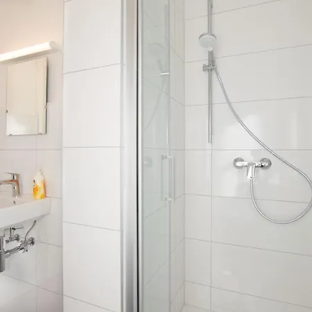 T&K Apartments - Studio Apartments - 22 Min Messe Dus & Airport Dus Krefeld Exterior foto