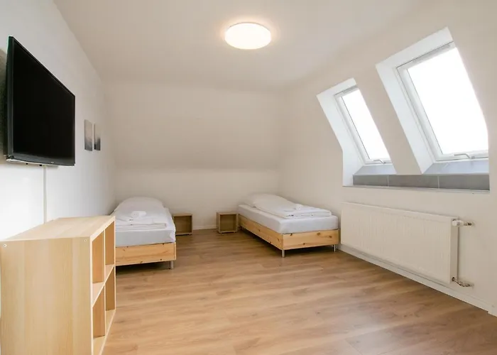 T&K Apartments - Studio Apartments - 22 Min Messe Dus & Airport Dus