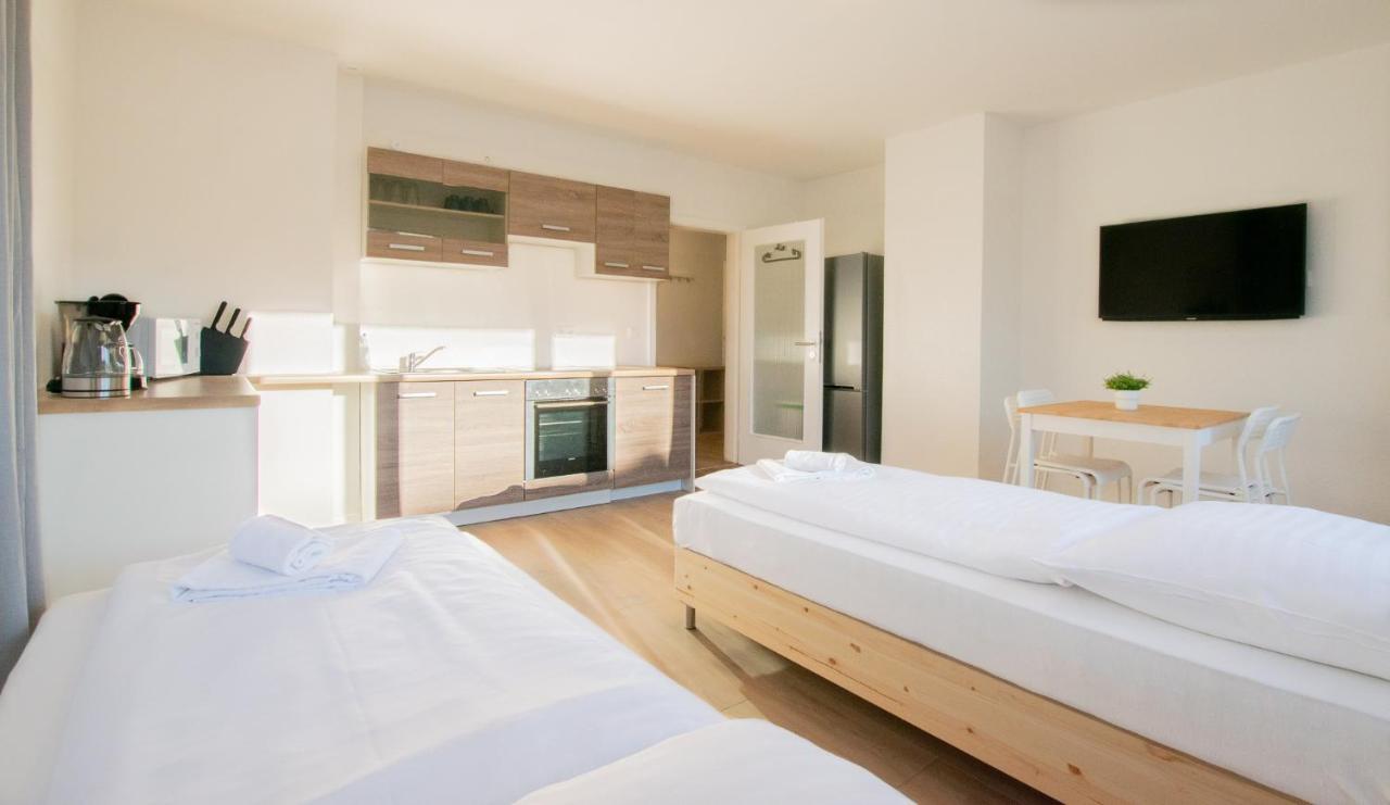 T&k - - 22 Min Messe Dus & Airport Dus *